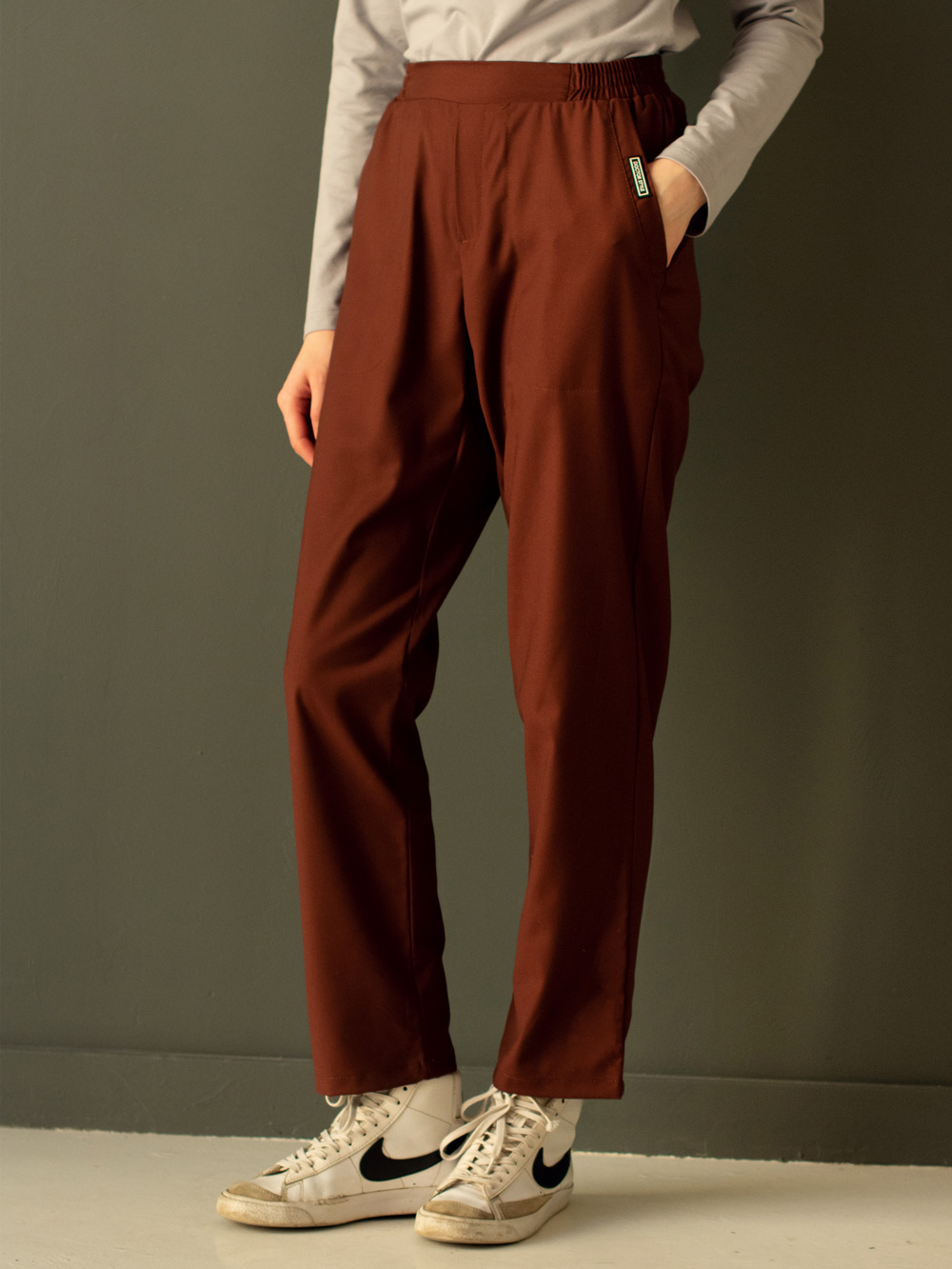 Медицинские брюки женские Чинос TREND, шоколад