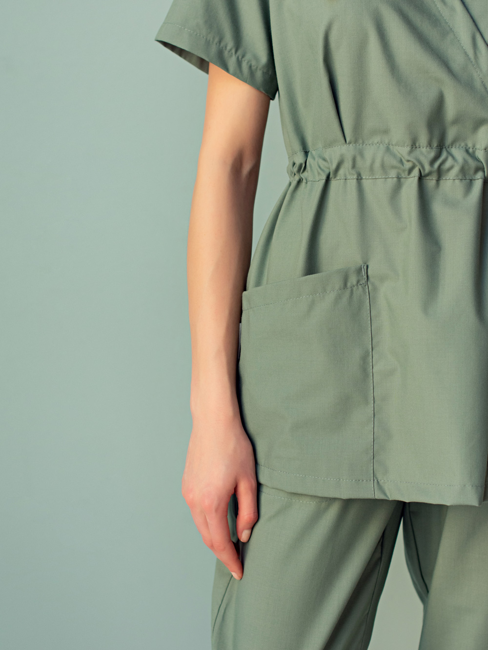 костюм-медицинский-женский-доктор-стиль-6