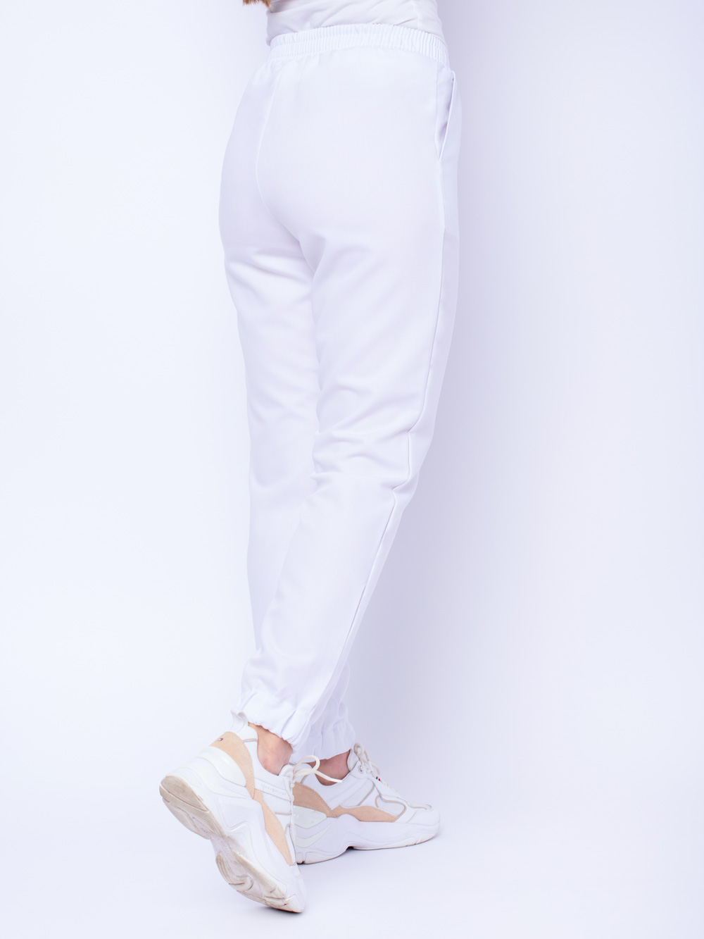 брюки-белые-медицинские-женские-релакс-доктор-стиль-4