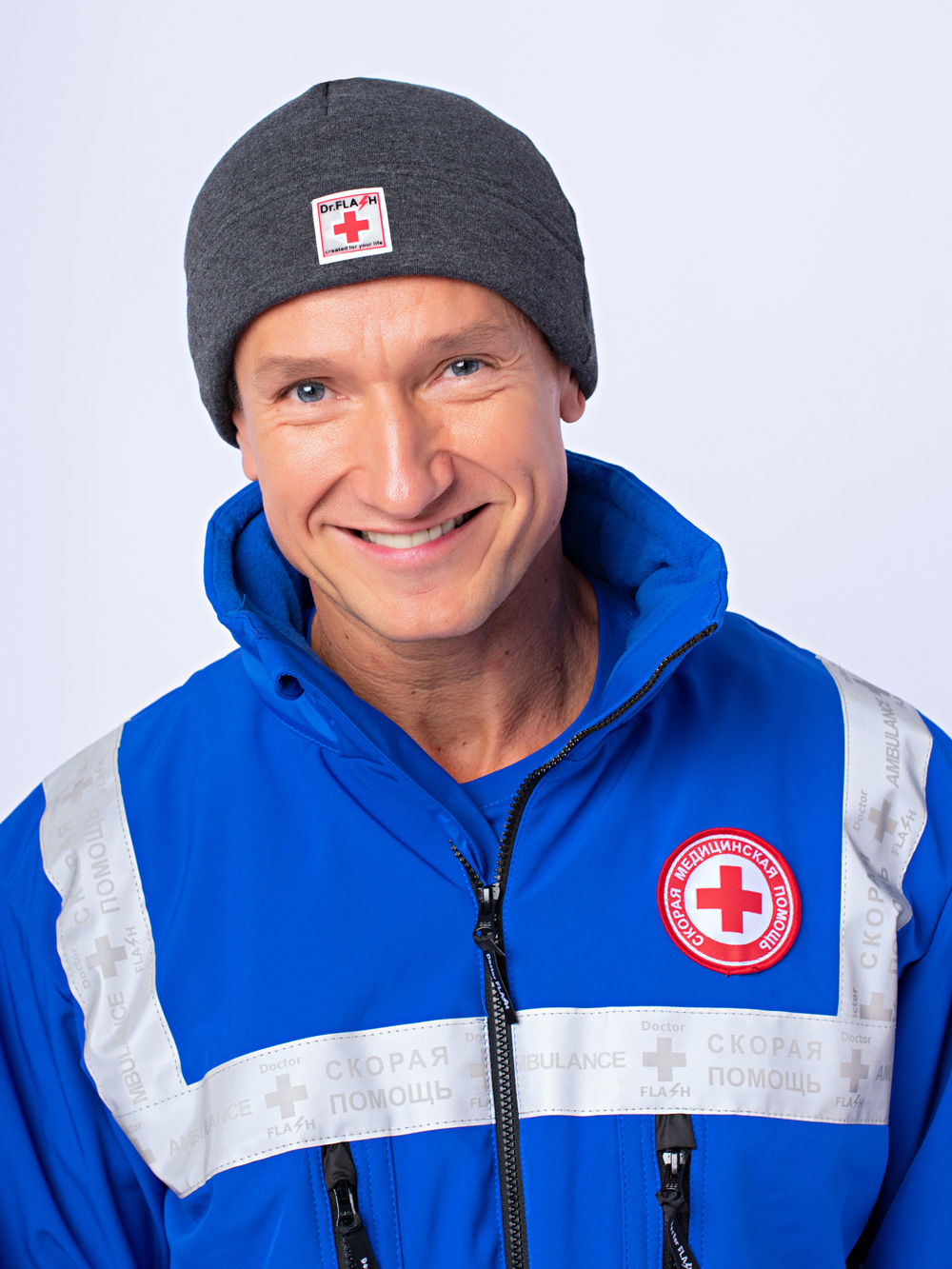 шапка-скорой-помощи-серая-доктор-флеш-3