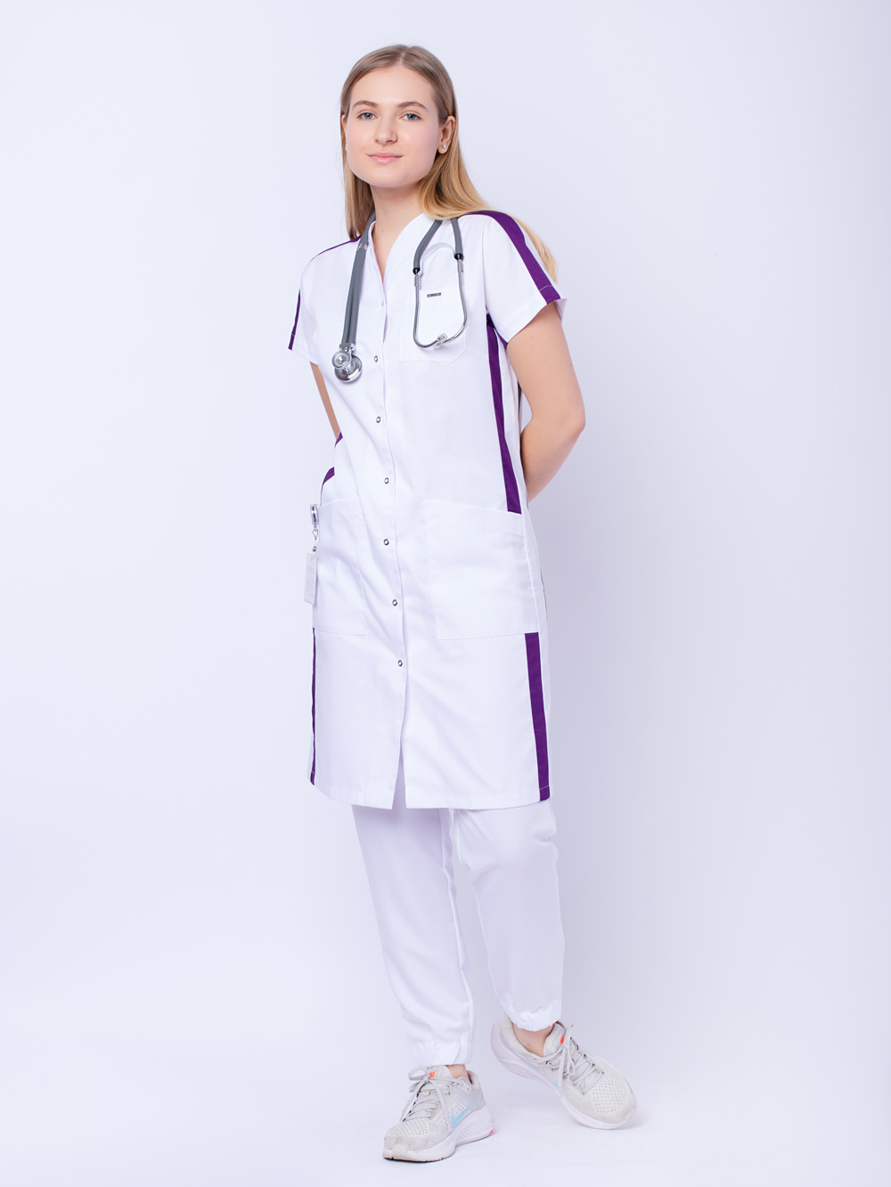 Халат-медицинский-женский-белый-дизайнерский-c-цветными-вставками-доктор-стиль-2