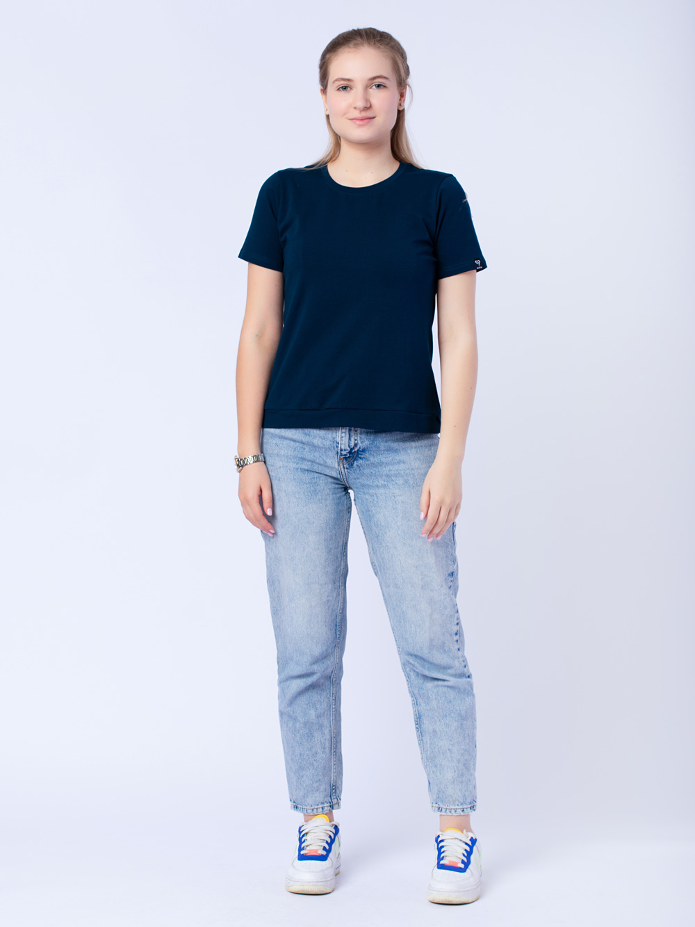 Футболка-темно-синяя-женская-хлопок-доктор-стиль-1