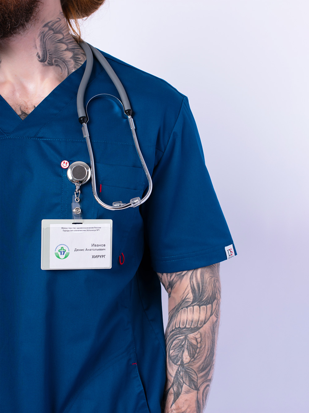 Блуза-мужская-голубая-медицинская-доктор-стиль-хирургичка-с-карманами-7