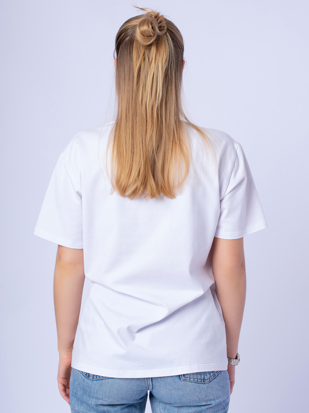 Футболка-белая-женская-хлопок-с-принтом-белая-футболка-доктор-стиль