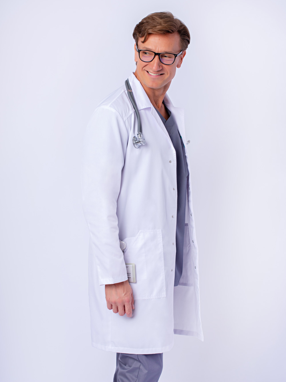халат-медициеский-практик-мужской-доктор-стиль-с-карманами-8