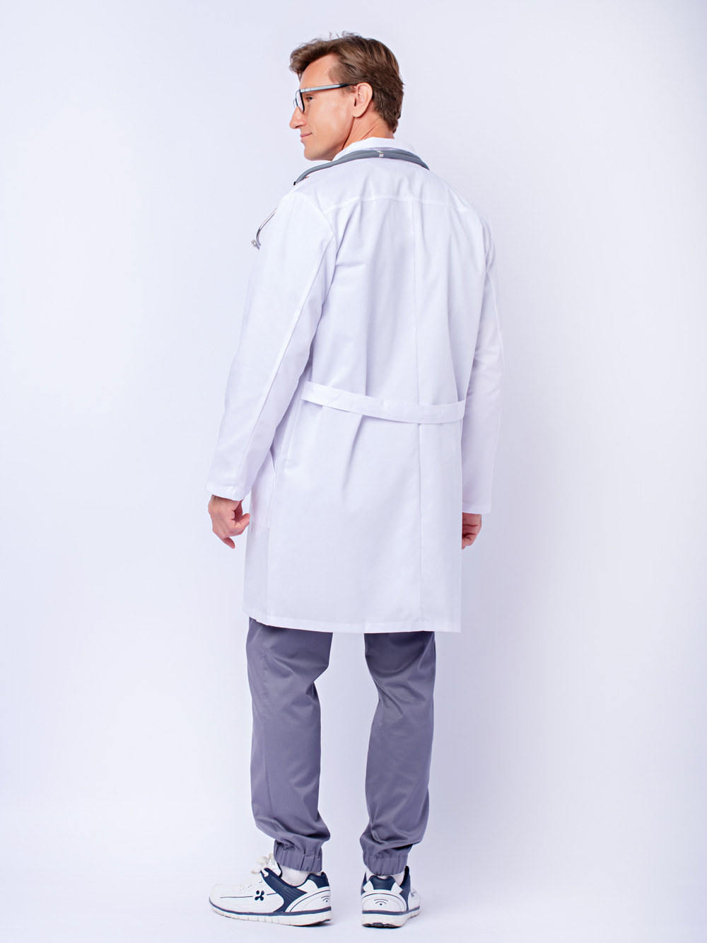 халат-медициеский-практик-мужской-доктор-стиль-с-карманами-3