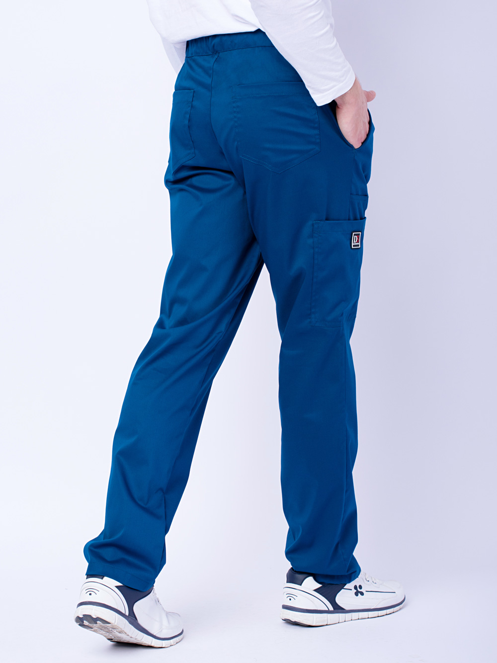 брюки-мужские-медицинские-голубые-доктор-стиль-с-карманами-5