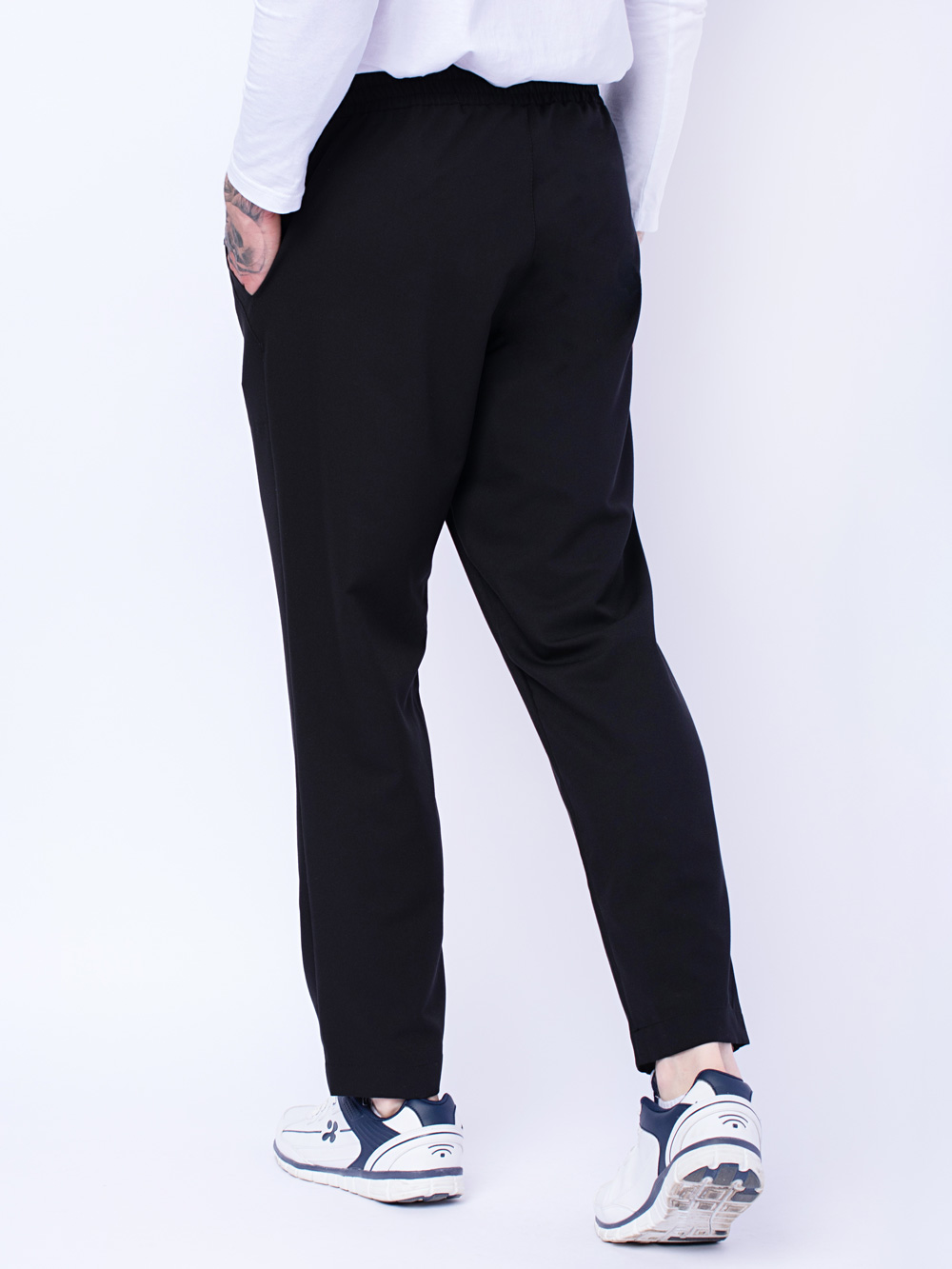 брюки-мужские-медицинские-чёрные-на-резинки-чиносы-доктор-стиль-5