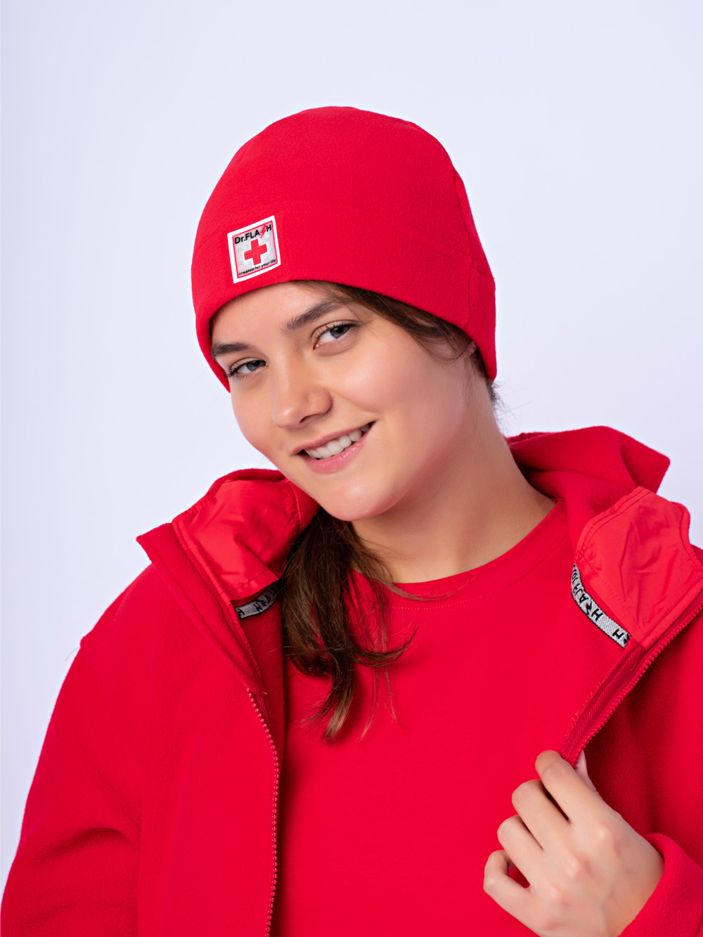 шапка-сотркдников-скорой-помощи-доктор-шлеш-красный-3