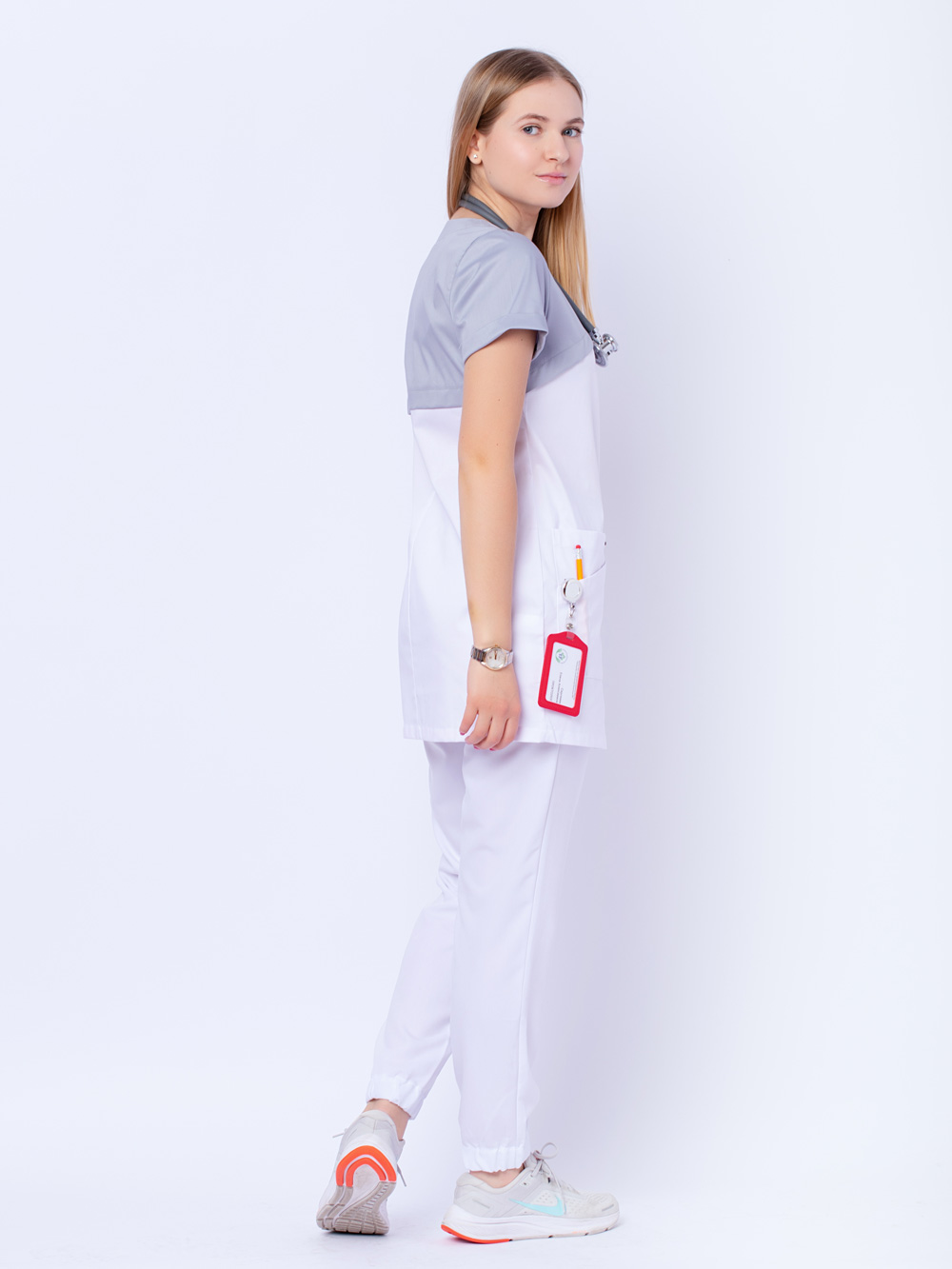 Блуза-медицинская-женская-рубашка-на-молнии-с-карманами--4