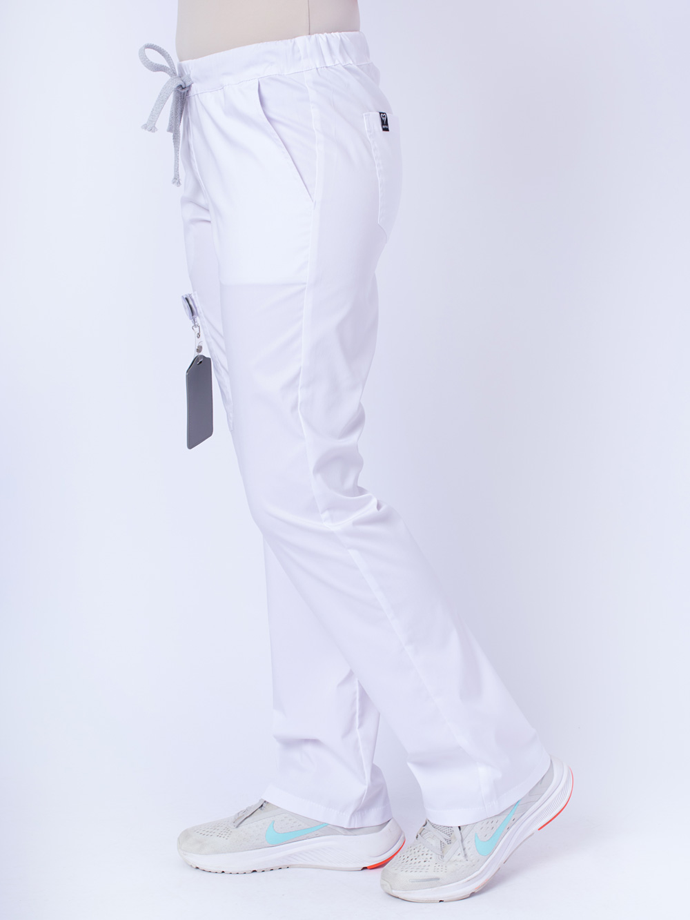 белые-брюки-женские-медицинские--доктор-стиль-с-карманами-3,1