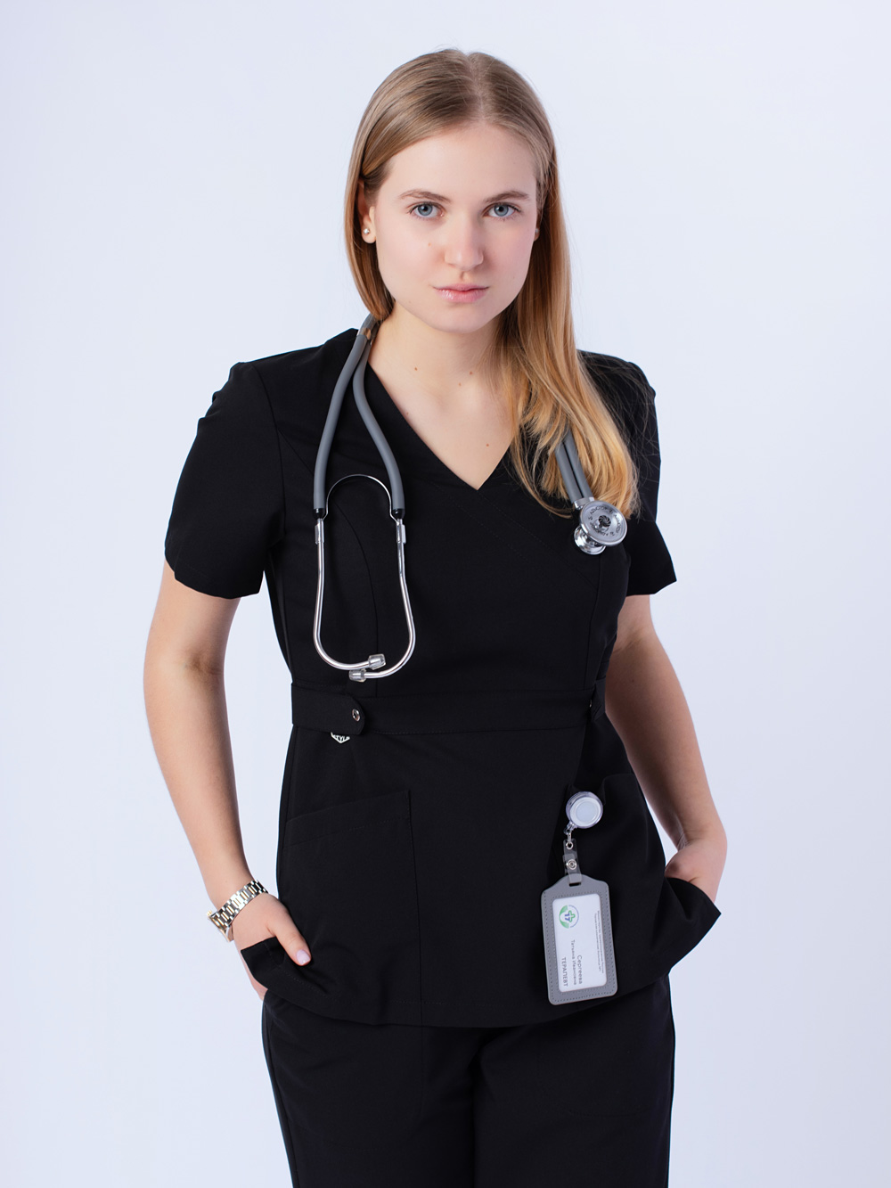 Блуза-медицинская-женская-чёрная-с-карманами-рубашка-для-медиков-доктор-стиль-6