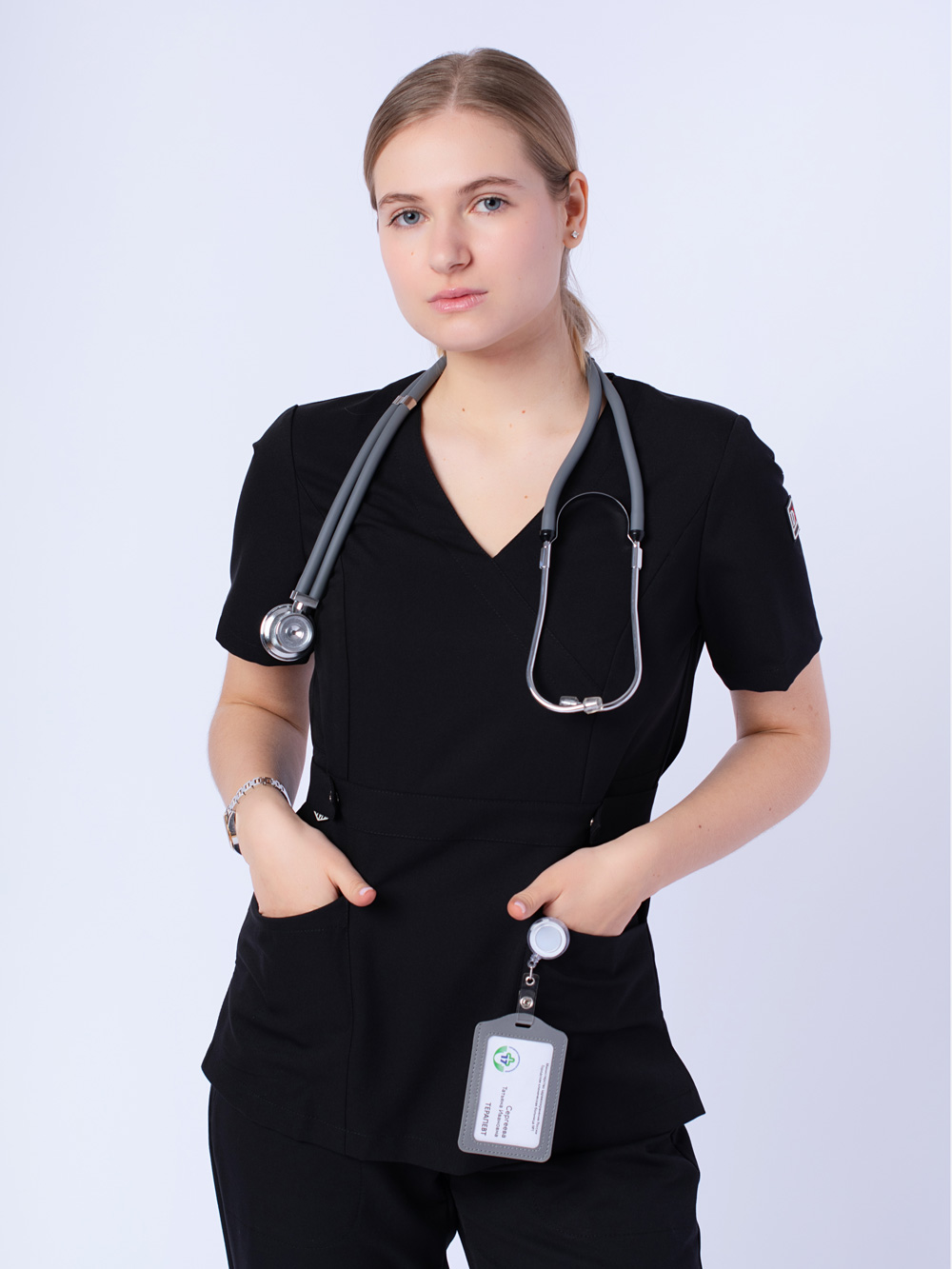 Блуза-медицинская-женская-чёрная-с-карманами-рубашка-для-медиков-доктор-стиль-5