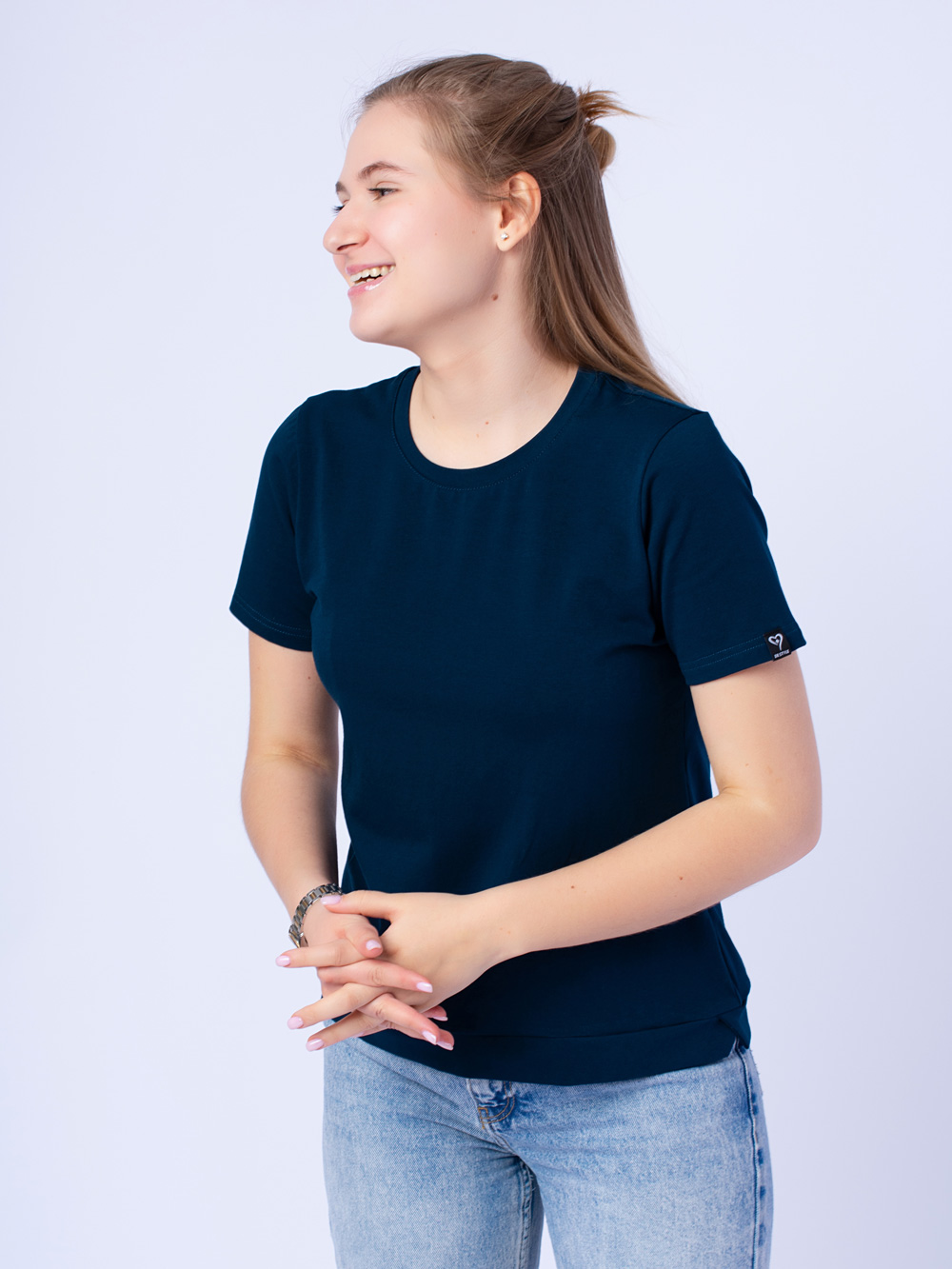 Футболка-темно-синяя-женская-хлопок-доктор-стиль-5