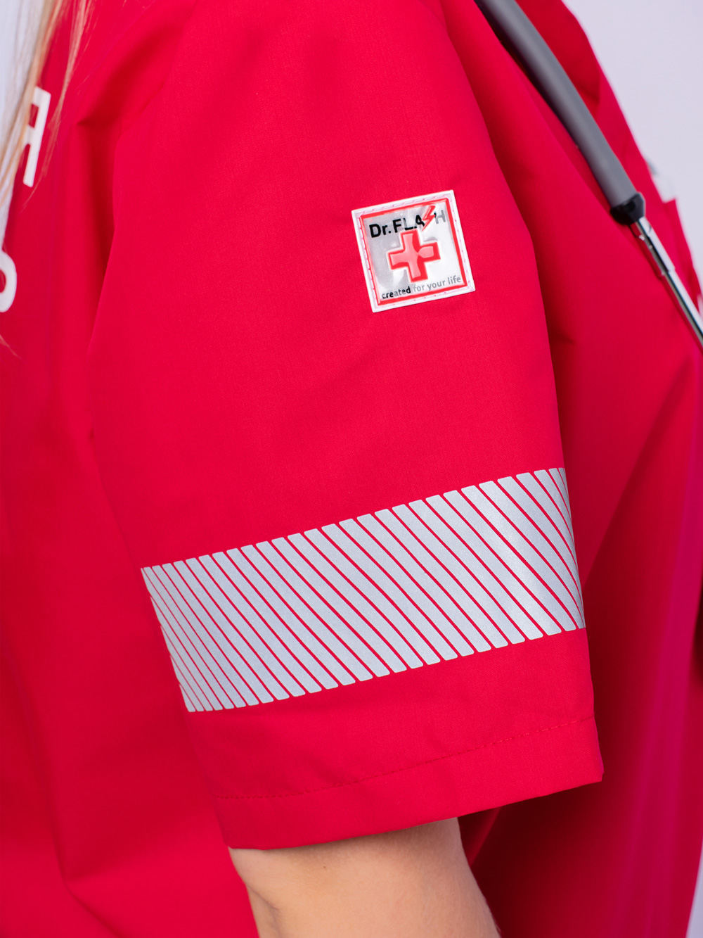 блуза-скорая-помощь-доктор-флеш-рубашка-красная-унисекс-7