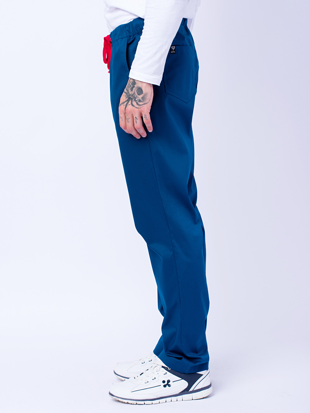 брюки-мужские-медицинские-голубые-доктор-стиль-с-карманами-3