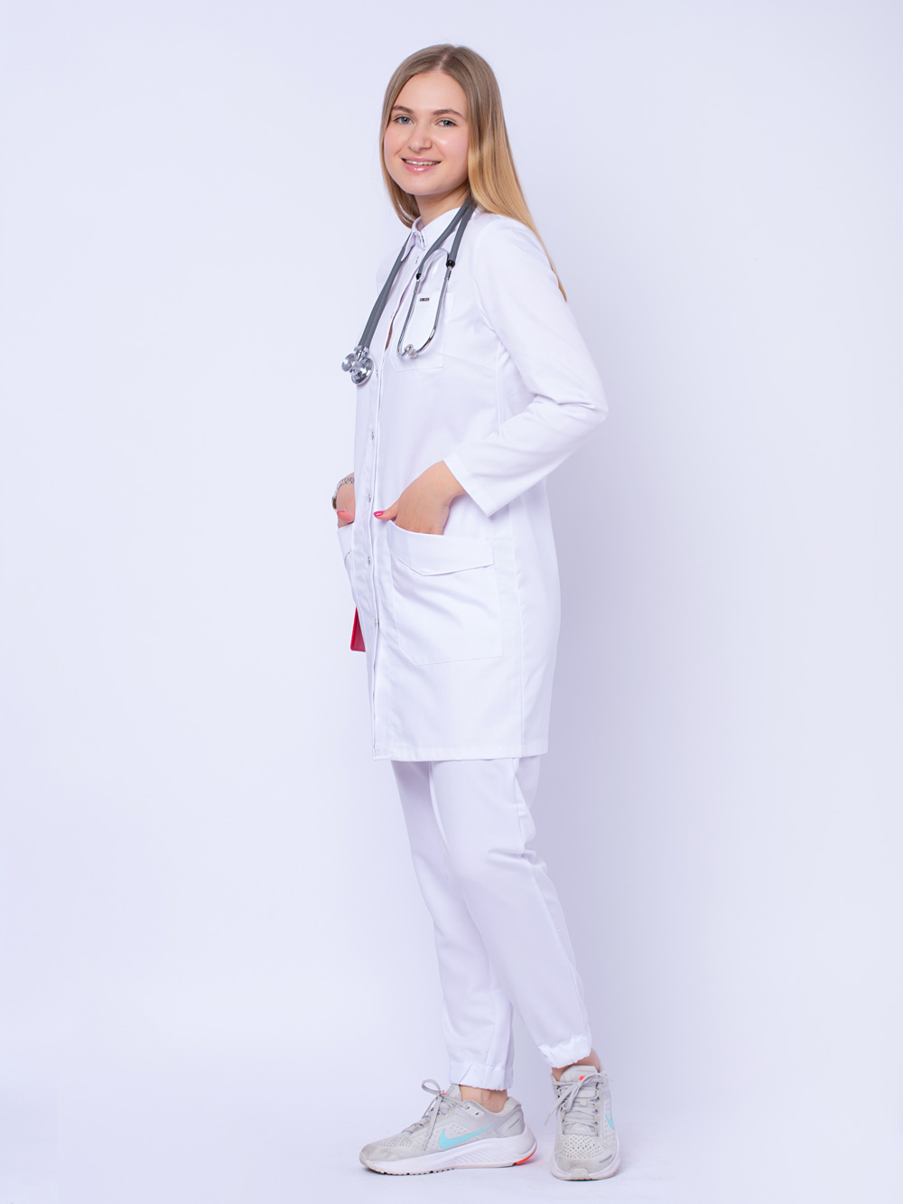 Халат-медицинский-женский-белый-доктор-стиль-1