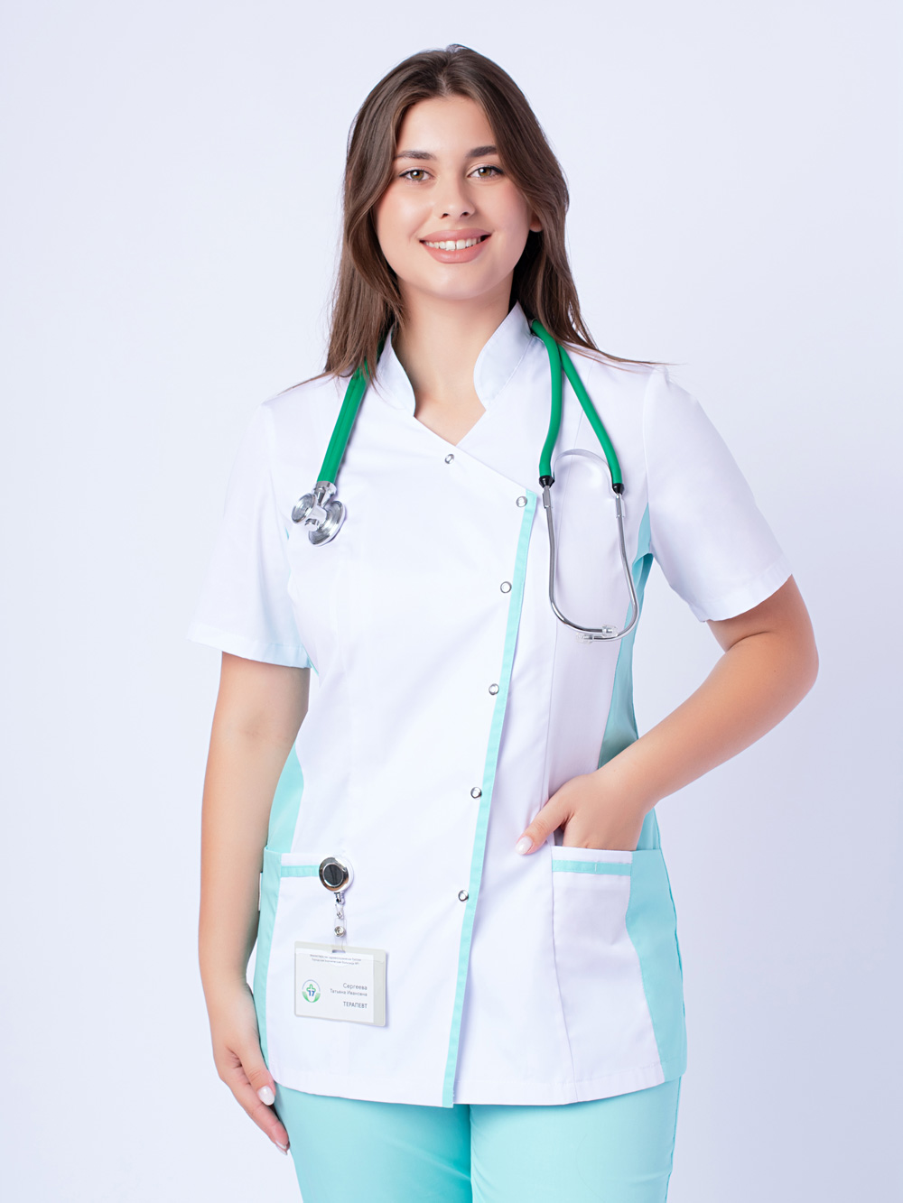 блуза-женская-медицинская-рубашка-на-клепках-с-карманами-доктор-стиль-2