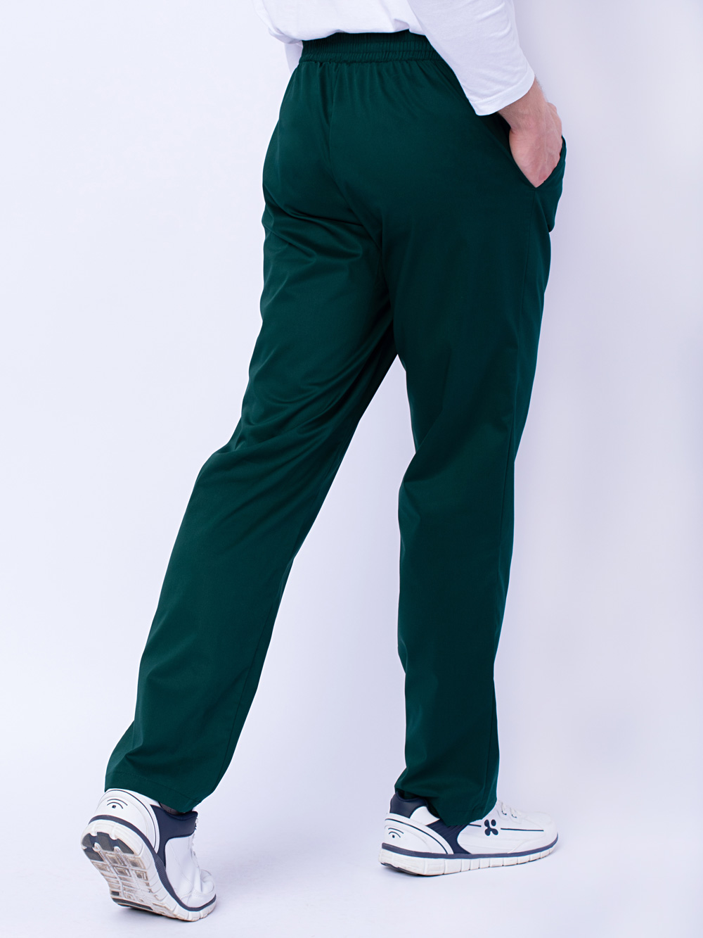 штаны-медицинские-зелёные-комфорт-на-резинки-с-карманами-доктор-стиль-3